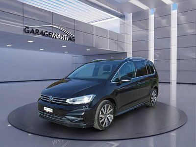 Schwarz Gebraucht 2022 VW Touran Highline Van / Kleinbus | CHF 34’600 (Teuer)