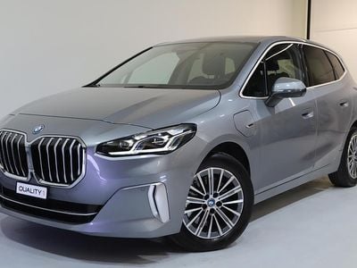 Grau Gebraucht 2023 BMW 230e Active Tourer Comfort Edition Van / Kleinbus | CHF 44’500 (Fairer Preis)