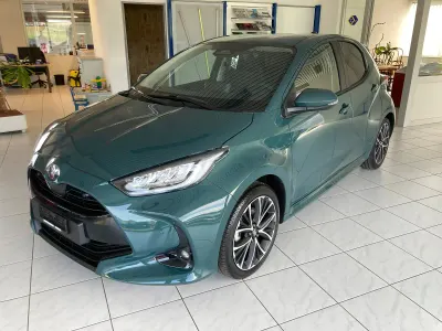 Neu (2026) Toyota Yaris Plus 116 PS | Seltenes Fahrzeug