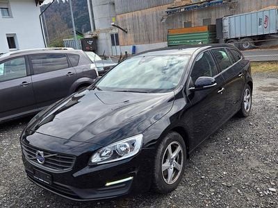 Gebraucht 2015 Volvo V60 Summum Kombi | CHF 6’900