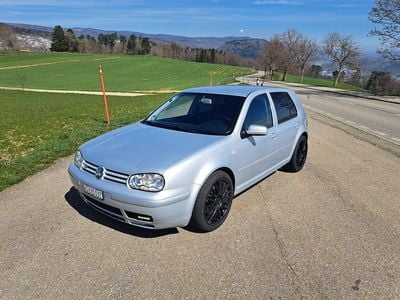 Silber Gebraucht 2000 VW Golf IV Highline Limousine | CHF 6’500 (Etwas zu teuer)