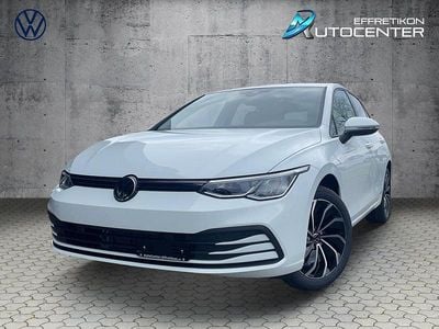 Weiss Gebraucht 2024 VW Golf VIII Life Limousine | CHF 24’800 (Fairer Preis)
