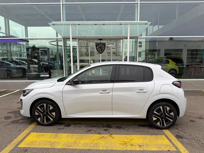 Neu Peugeot 208 Allure Premium 149 PS (109 kW) 2025 Weiss Kleinwagen