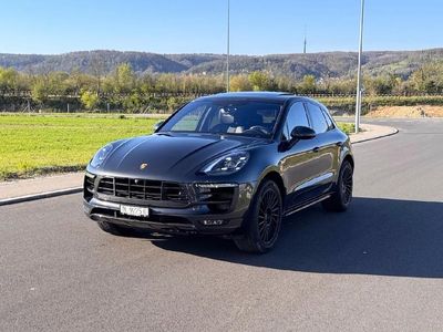 Gebraucht 2016 Porsche Macan Turbo SUV | CHF 39’800 (Etwas zu teuer)