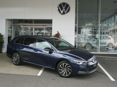 gebraucht VW Golf VIII Variant 1.5 eTSI mHEV Style