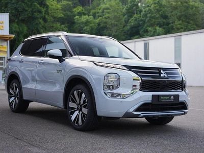 Gebraucht 2025 Mitsubishi Outlander P-HEV Instyle SUV | CHF 64’356
