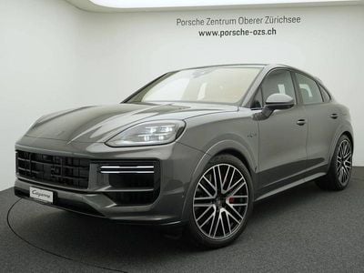 Grau Neu 2025 Porsche Cayenne Turbo E-Hybrid SUV | CHF 202’800 (Superpreis)
