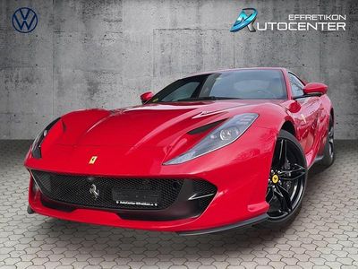 Gebraucht Ferrari 812 796 PS (585 kW) 2020 Rot Coupé