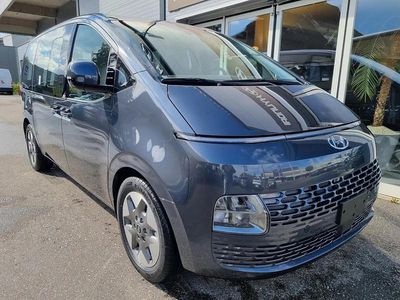 Gray Neu 2025 Hyundai Staria Van / Kleinbus | CHF 63’950