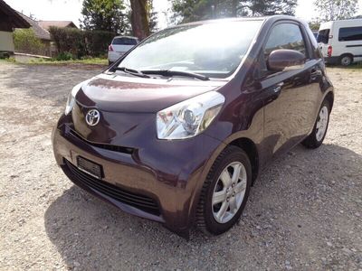 Toyota iQ