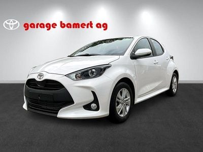 Weiss Neu 2025 Toyota Yaris Hybrid Comfort Limousine | CHF 26’500 (Fairer Preis)