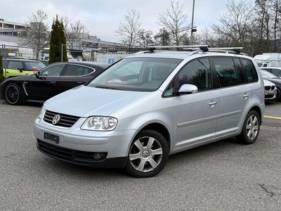 Gebraucht 2003 VW Touran Trendline Van / Kleinbus | CHF 1’700 (Fairer Preis)