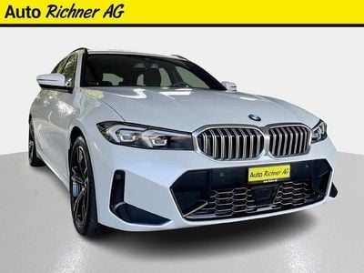 Weiss Gebraucht 2024 BMW 330 Shadowline Kombi | CHF 41’800 (Superpreis)
