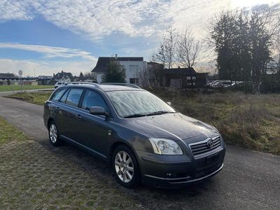 Gebraucht 2006 Toyota Avensis Sol Kombi | CHF 4’900 (Teuer)