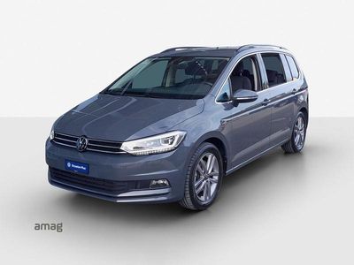 Delfingrau metallic Gebraucht 2024 VW Touran Comfortline Van / Kleinbus | CHF 36’990 (Teuer)