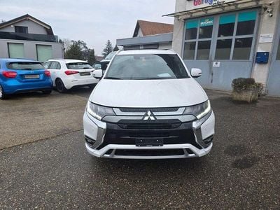 Gebraucht Mitsubishi Outlander P-HEV 135 PS (99 kW) 2018 SUV