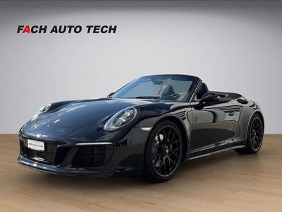 Porsche 911 Carrera 4 GTS