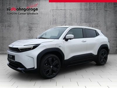 Weiss Neu 2025 Toyota Urban Cruiser Premium SUV | CHF 41’790