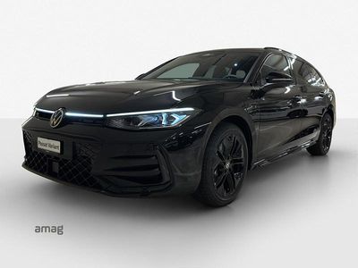 Grenadill black metallic Gebraucht 2025 VW Passat R-line Kombi | CHF 63’900