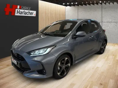 Neu (2026) Toyota Yaris Premium 130 PS | Seltenes Fahrzeug