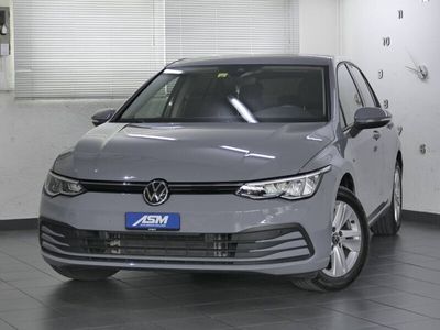 gebraucht VW Golf VIII VIII 1.0 eTSI *110PS*NARDO GREY*Mild Hybrid*LIFE Edt.