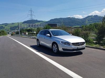 Gebraucht 2016 Volvo V60 Business Edition Kombi | CHF 10’500