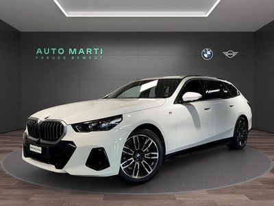 Weiss Gebraucht 2024 BMW 520 Comfort Edition Kombi | CHF 53’500 (Teuer)
