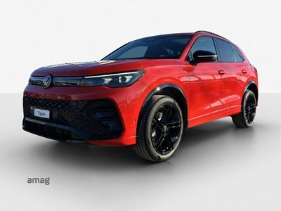 Persimmon red metallic Neu 2025 VW Tiguan R-line SUV | CHF 66’460