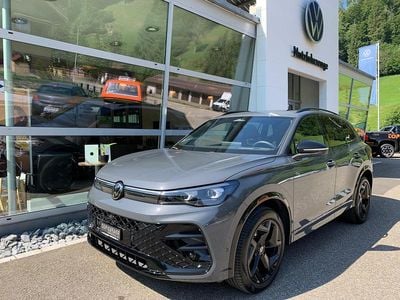 Gebraucht 2024 VW Tiguan R-line SUV | CHF 49’900 (Etwas zu teuer)