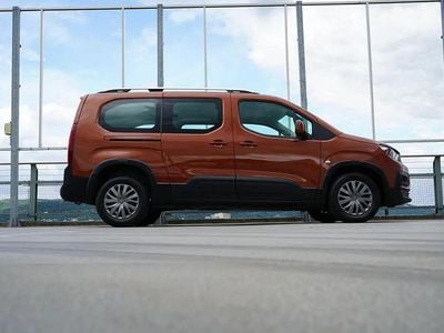 Gebraucht Peugeot Rifter Allure 130 PS (95 kW) 2026 Orange Van / Kleinbus