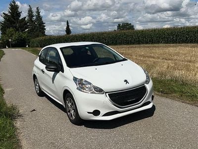 Gebraucht 2015 Peugeot 208 Kleinwagen | CHF 3’900 (Fairer Preis)