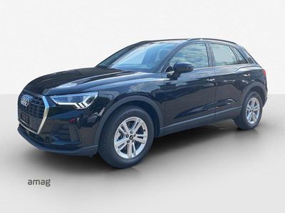 Mythosschwarz metallic Neu 2025 Audi Q3 Attraction SUV | CHF 37’980 (Guter Preis)