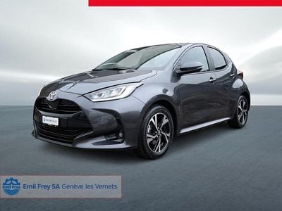 Gebraucht Toyota Yaris Hybrid Trend 116 PS (85 kW) 2024 Grau Limousine