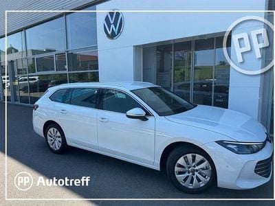 Weiss Neu 2025 VW Passat Business Kombi | CHF 52’850 (Fairer Preis)