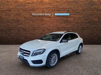 Weiss Gebraucht 2016 Mercedes GLA250 AMG line SUV | CHF 22’800 (Etwas zu teuer)