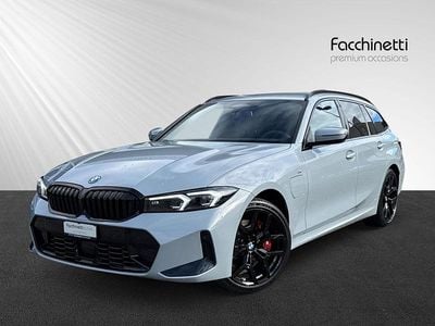 Gebraucht BMW 330e M Sport 292 PS (214 kW) 2025 Grau Kombi