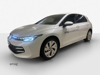 Oryxwhite perlmutteffekt Gebraucht 2025 VW Golf VIII United Limousine | CHF 34’900 (Teuer)