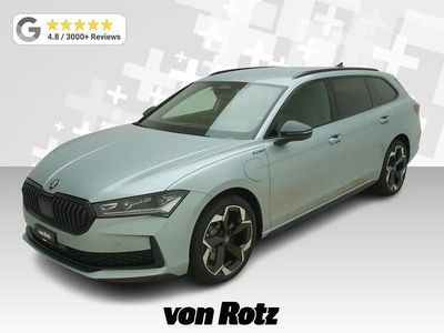 Neu Skoda Superb SportLine 204 PS (150 kW) 2026 Silber