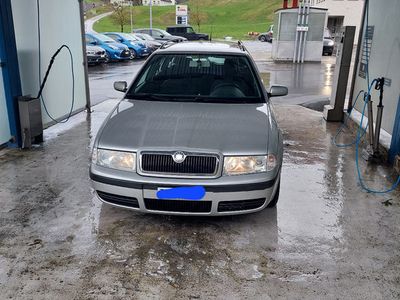 gebraucht Skoda Octavia Combi 1.9 TDI 101 Classic 4x4