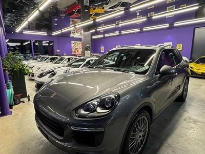 Gebraucht 2016 Porsche Cayenne S E-Hybrid SUV | CHF 23’999 (Guter Preis)