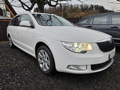 Gebraucht Skoda Superb 140 PS (102 kW) 2011 Kombi