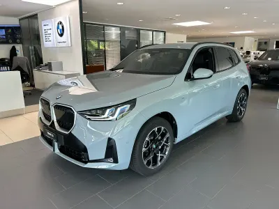 Neu (2026) BMW X3 M Sport 303 PS | Teuer