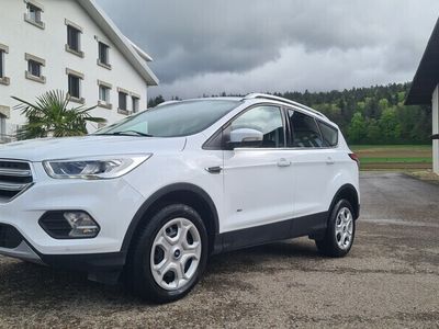 Gebraucht 2018 Ford Kuga Business Edition SUV | CHF 16’900 (Etwas zu teuer)