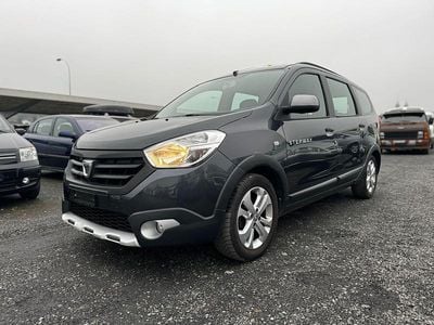 Gebraucht 2016 Dacia Lodgy Stepway Van / Kleinbus | CHF 3’500