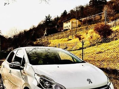 Gebraucht 2016 Peugeot 208 Style Kleinwagen | CHF 5’900 (Guter Preis)