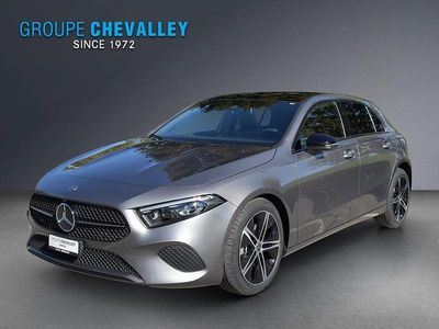 Grau Neu 2025 Mercedes A200 Night Limousine | CHF 43’900 (Fairer Preis)