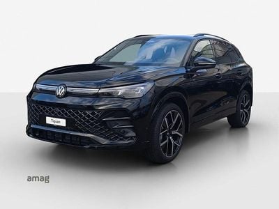 Neu VW Tiguan R-line 204 PS (150 kW) 2025 Grenadill black metallic SUV