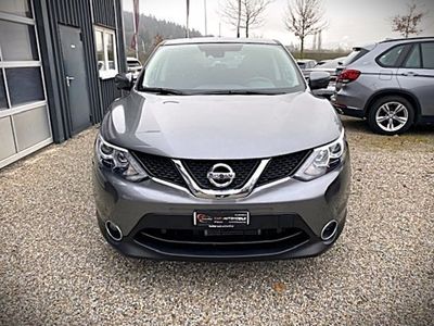 Gebraucht Nissan Qashqai N-Connecta 115 PS (84 kW) 2016 SUV