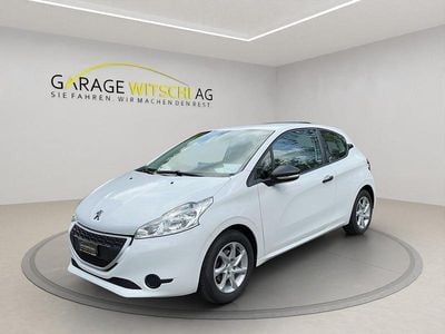 Gebraucht Peugeot 208 Access 68 PS (50 kW) 2014 Weiss Kleinwagen
