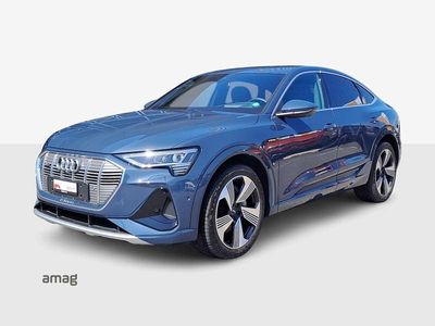 Plasmablau metallic Gebraucht 2020 Audi e-tron S-Line SUV | CHF 29’900 (Fairer Preis)